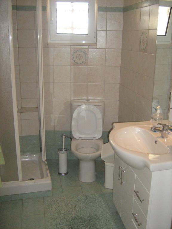 Filoxenia Apartman Levídi Szoba fotó