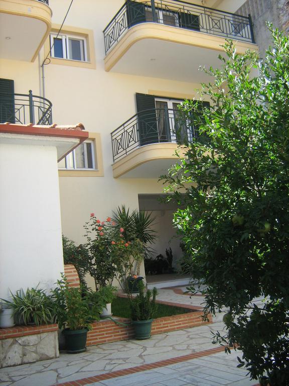 Filoxenia Apartman Levídi Kültér fotó