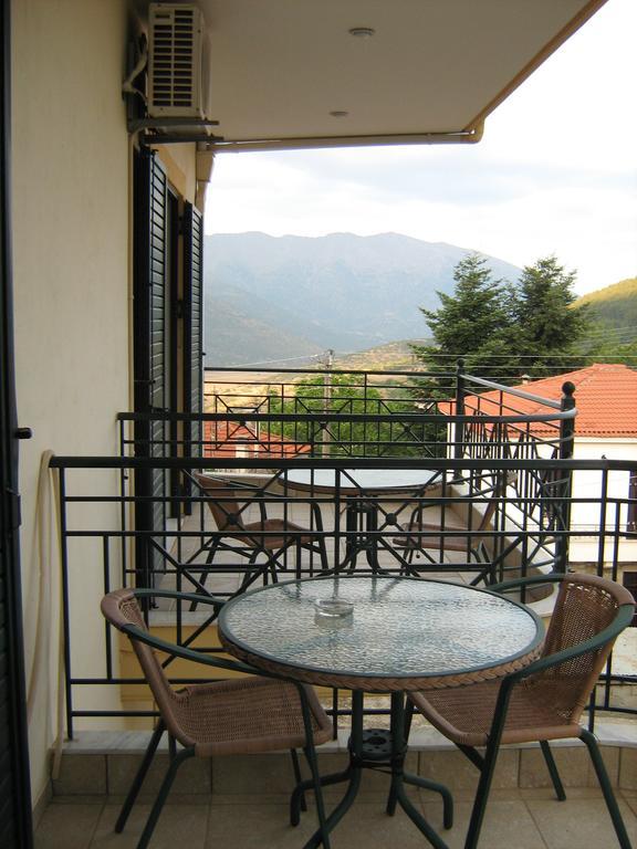 Filoxenia Apartman Levídi Szoba fotó