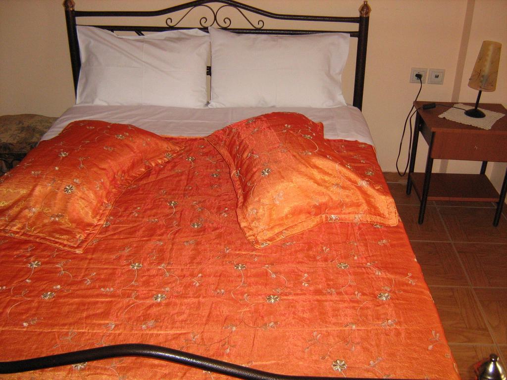 Filoxenia Apartman Levídi Szoba fotó